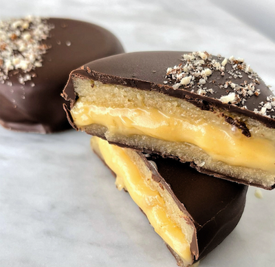 Alfajor de mazapán con manjar KETO (sin gluten) 65g